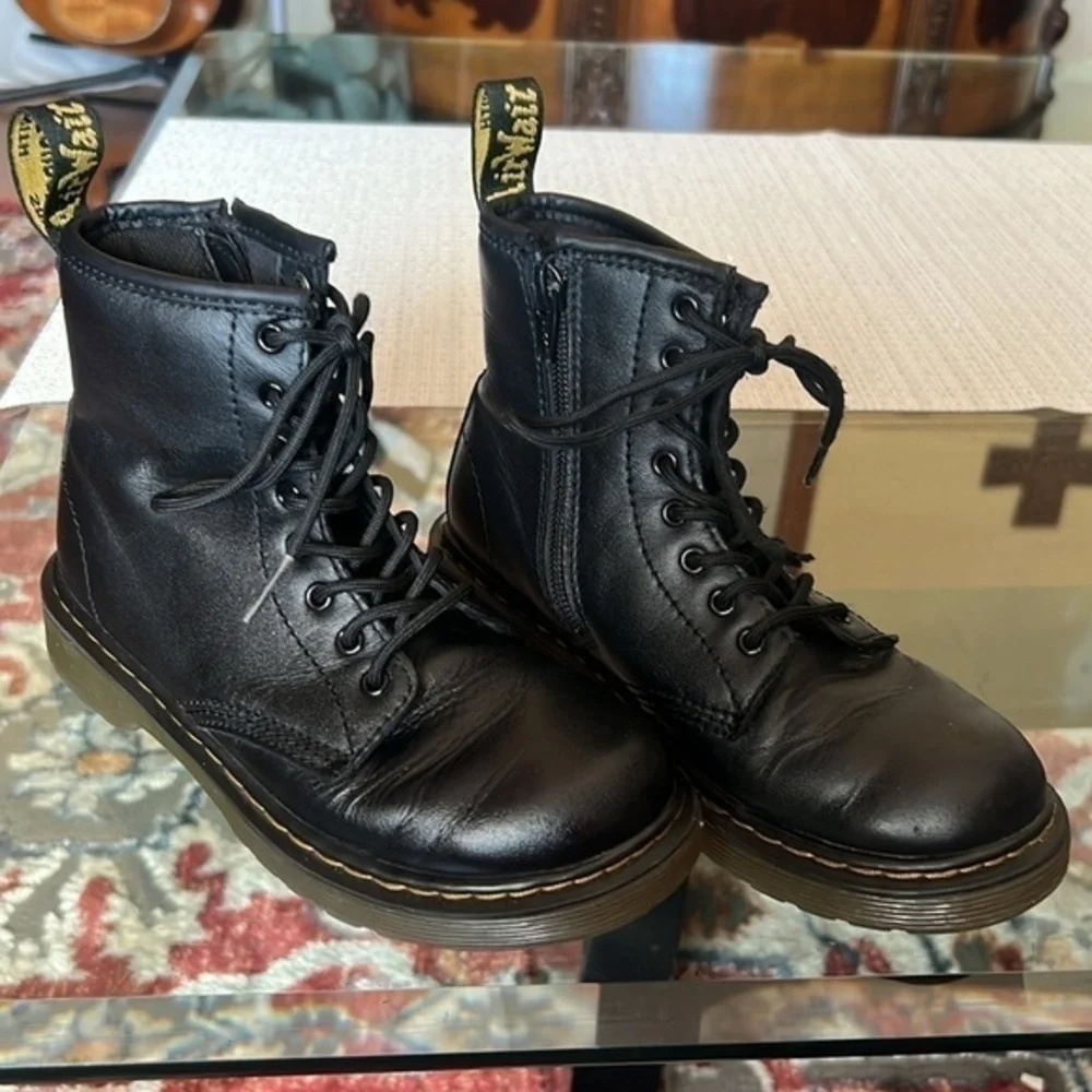CHILDREN Dr. Martens boots SIZE 1